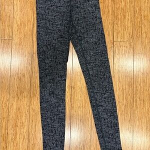 VINTAGE Ivivva by Lululemon Girls Black and Gray Leggings